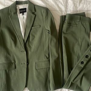 Banana Republic Suit Olive green